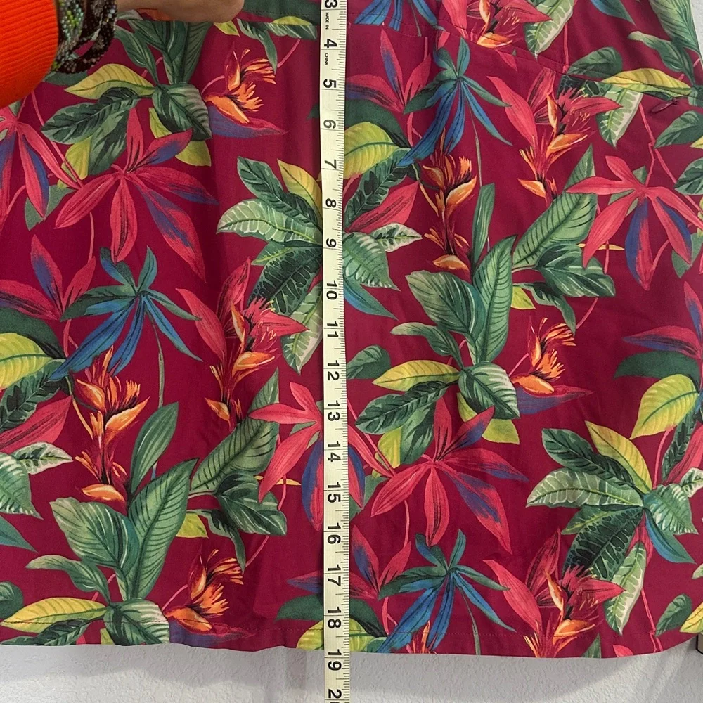 Chico's Red Tropical Skort - Picture 6 of 9